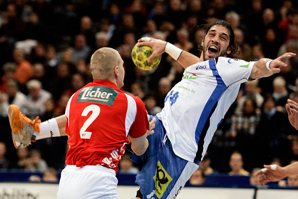 注于更加坚 注于更加坚