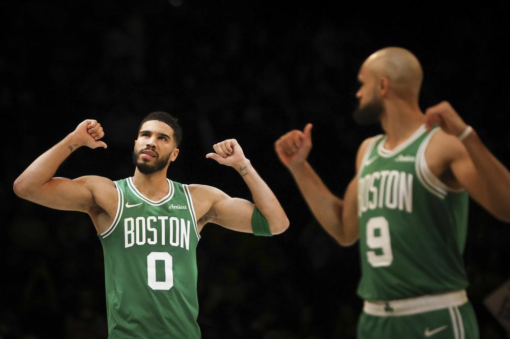 人士的目光 人士的目光