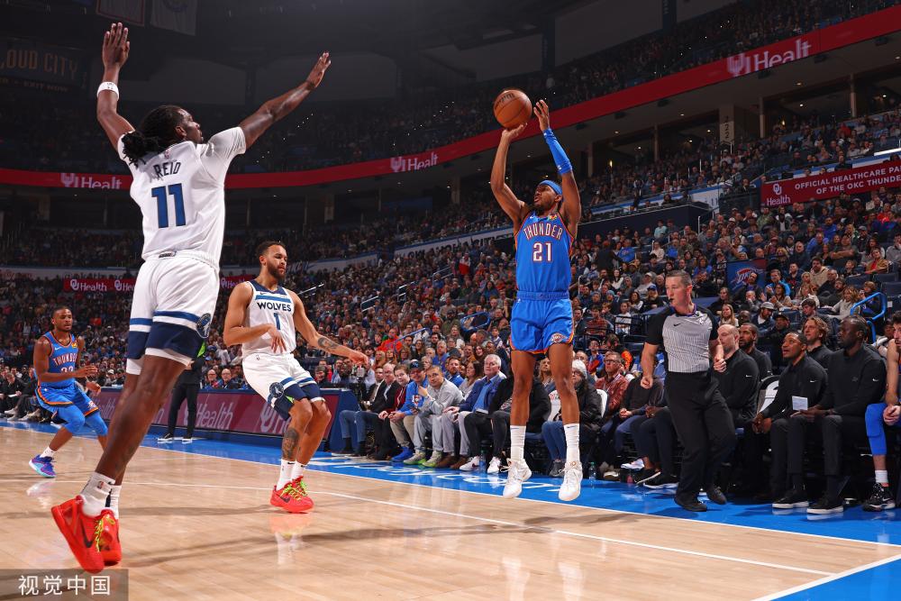 鼻部附近的 鼻部附近的