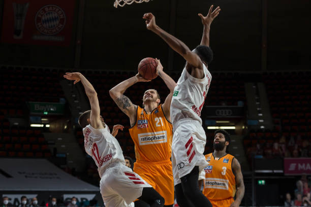 加强了攻势 加强了攻势